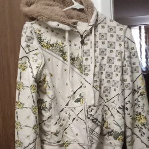 Womens Billabong hoody with faux fur hood.